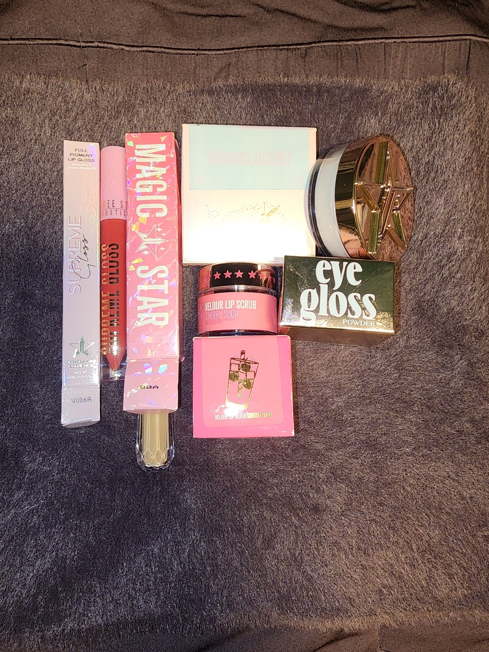 NIB $80 Jeffree Star Set - Powder, Concealer, Eye Gloss, Lip Gloss, & Lip Scrub.